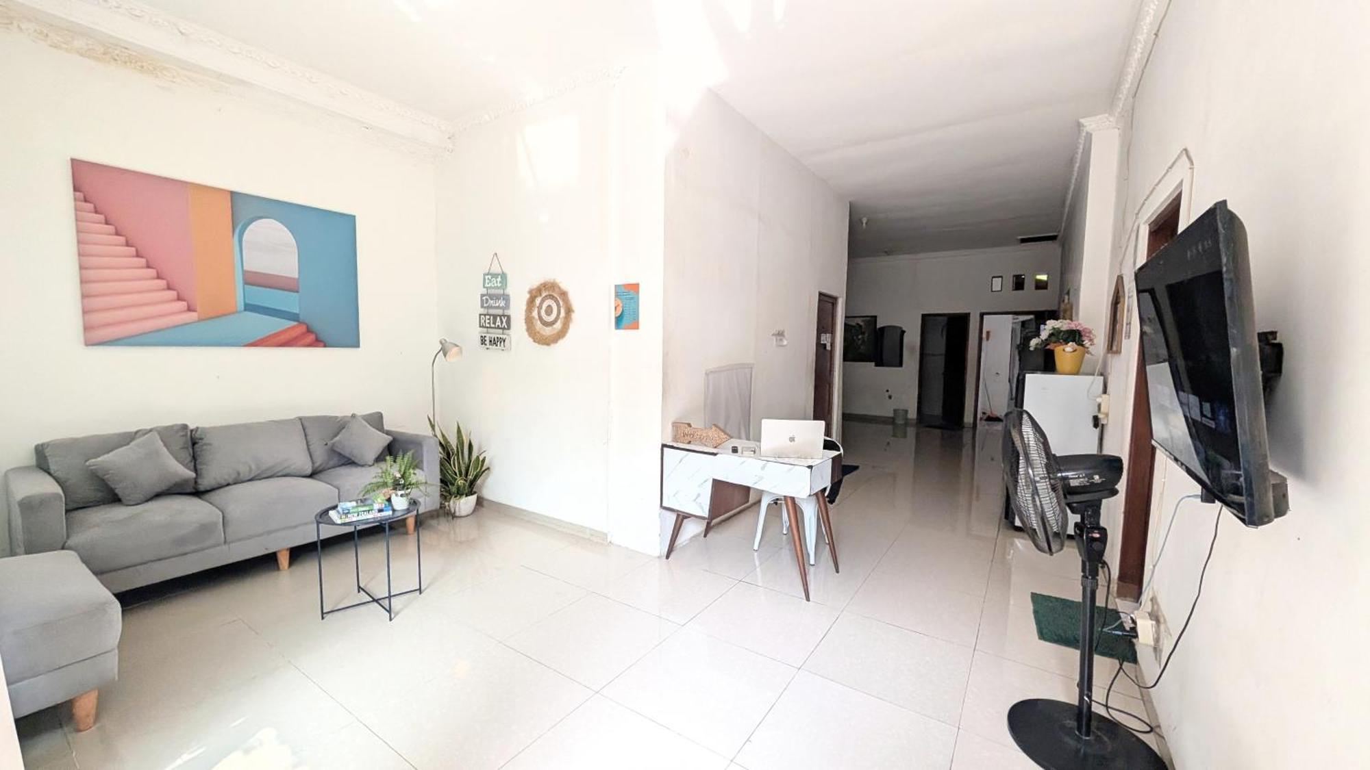 Homey Guesthouse Kertajaya Surabaya Eksteriør bilde