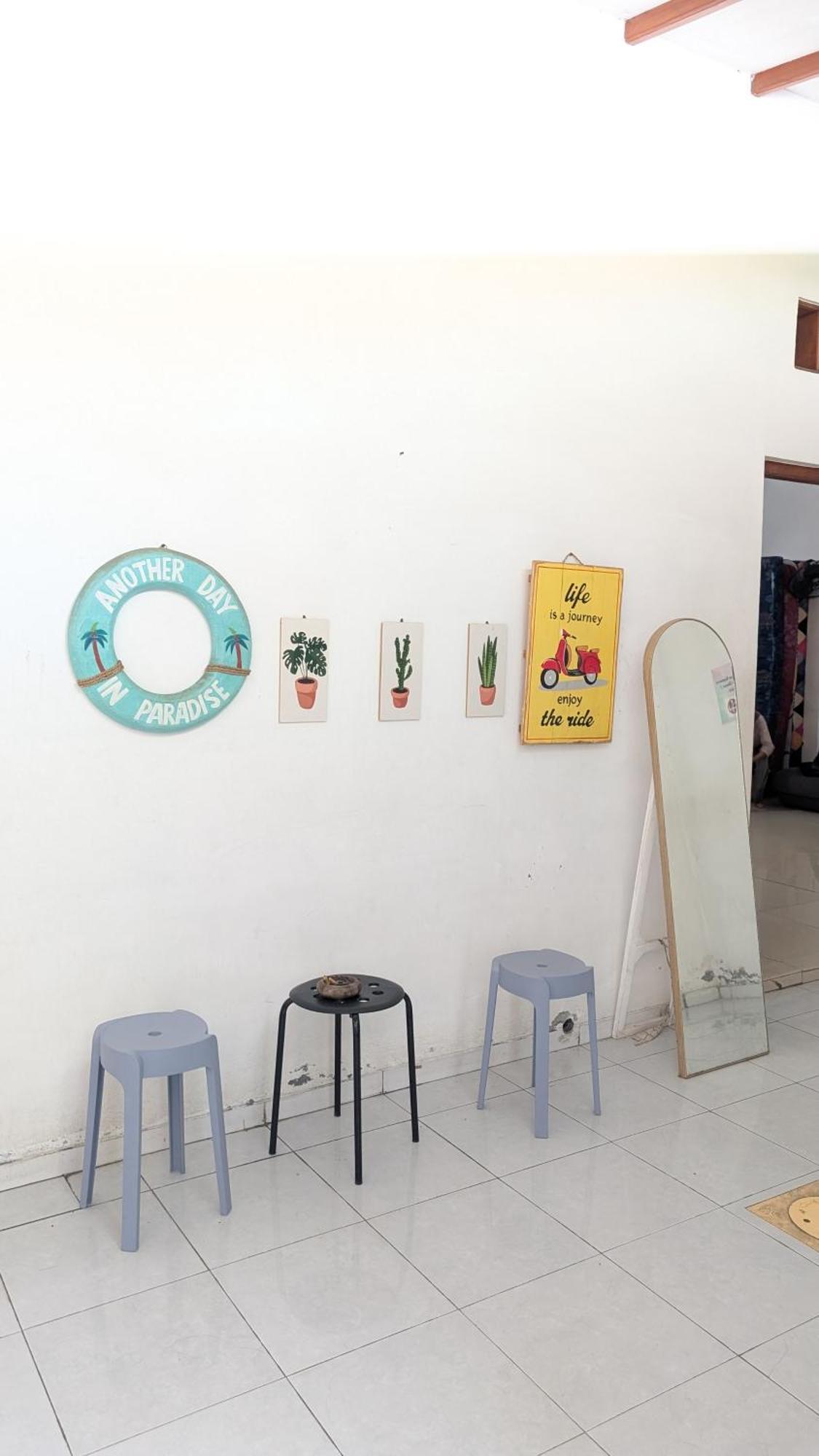 Homey Guesthouse Kertajaya Surabaya Eksteriør bilde