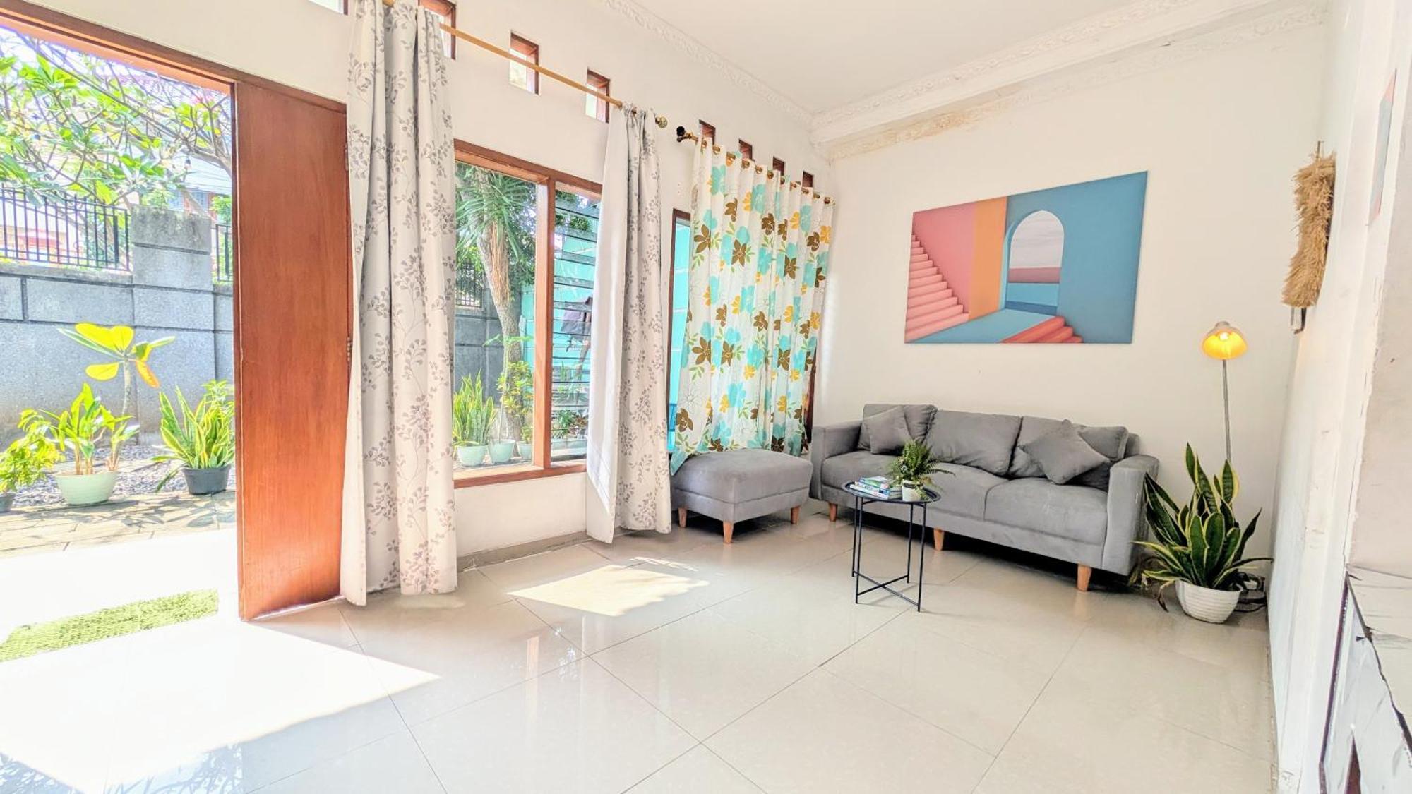 Homey Guesthouse Kertajaya Surabaya Eksteriør bilde