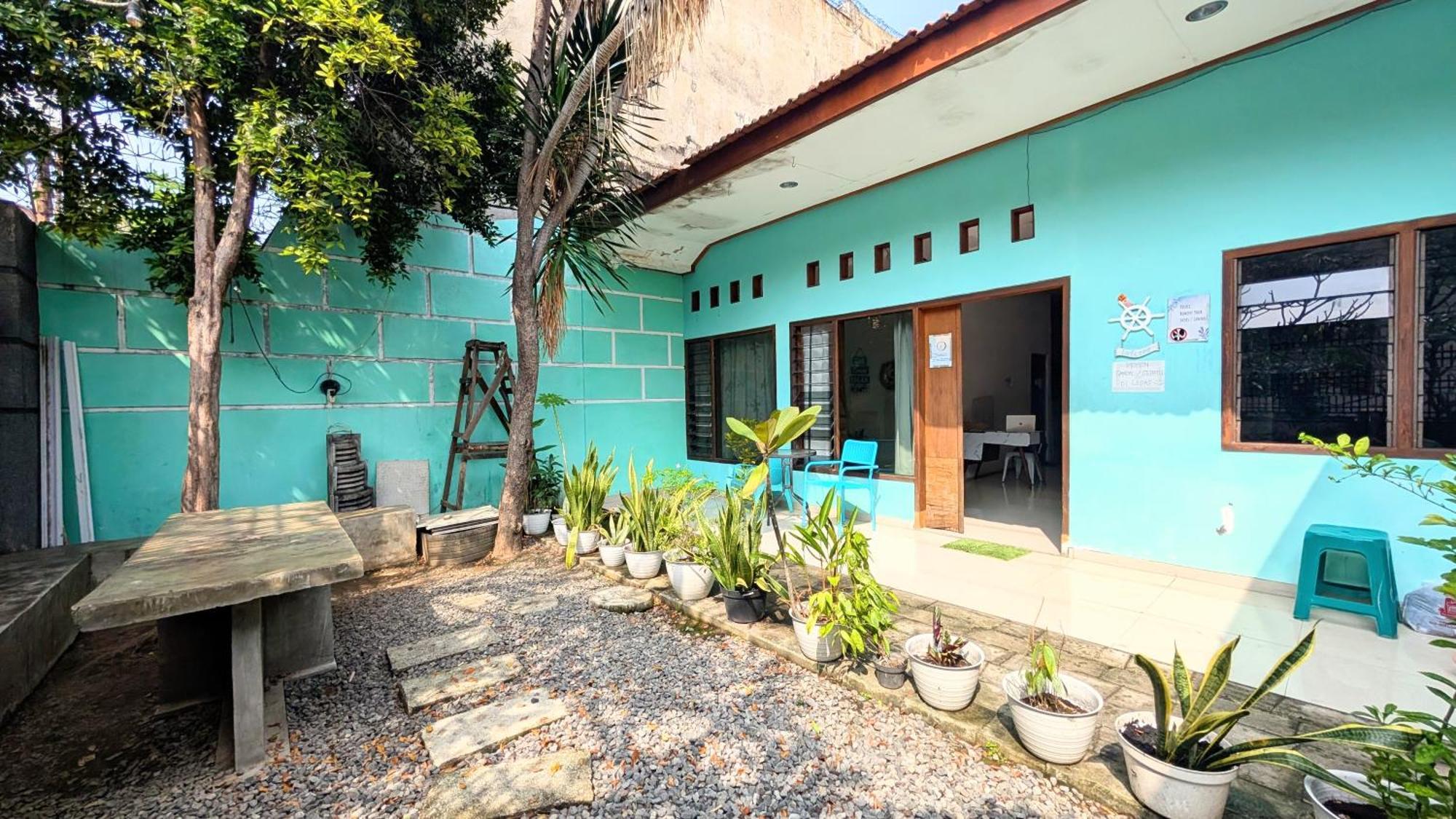Homey Guesthouse Kertajaya Surabaya Eksteriør bilde