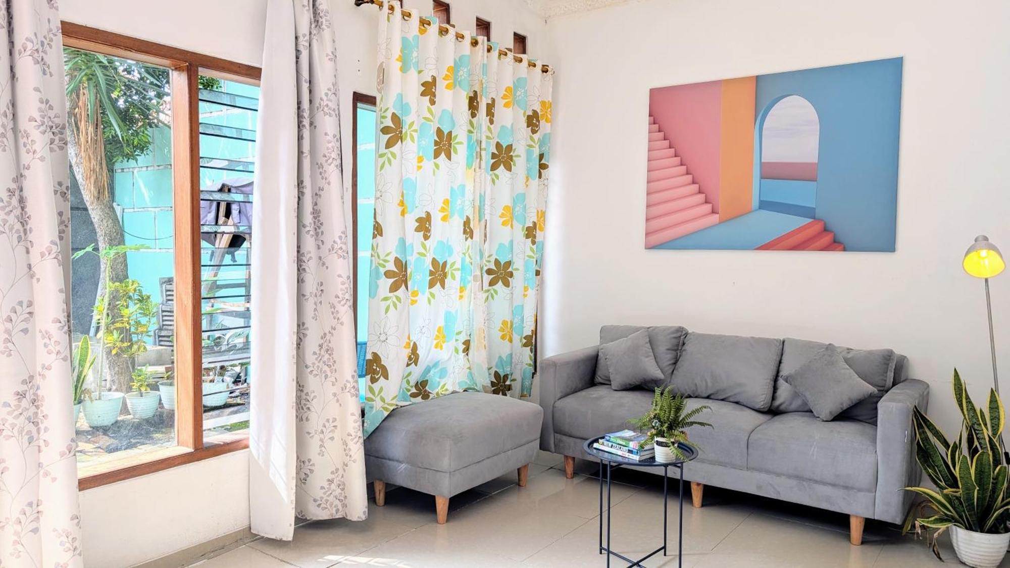 Homey Guesthouse Kertajaya Surabaya Eksteriør bilde
