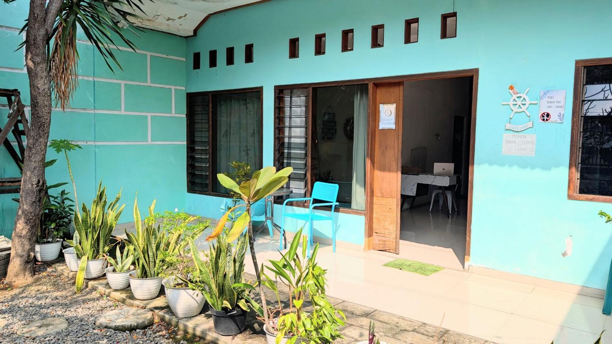 Homey Guesthouse Kertajaya Surabaya Eksteriør bilde